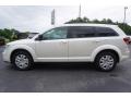 2017 White Noise Tri-Coat Dodge Journey SE  photo #4