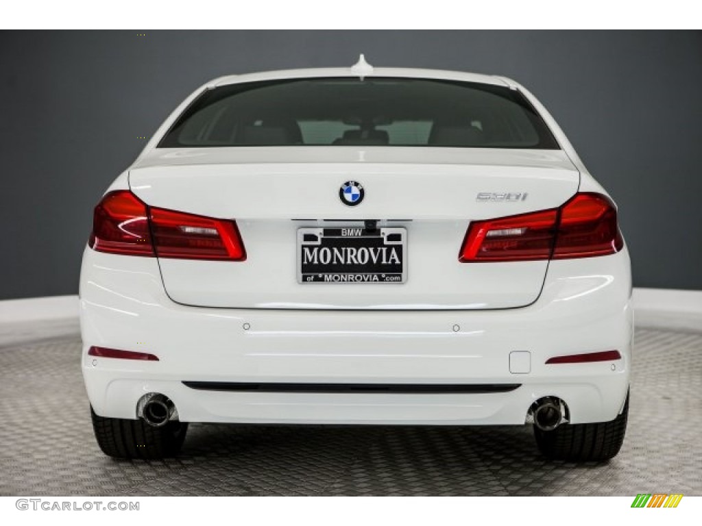 2017 5 Series 530i Sedan - Alpine White / Black photo #4