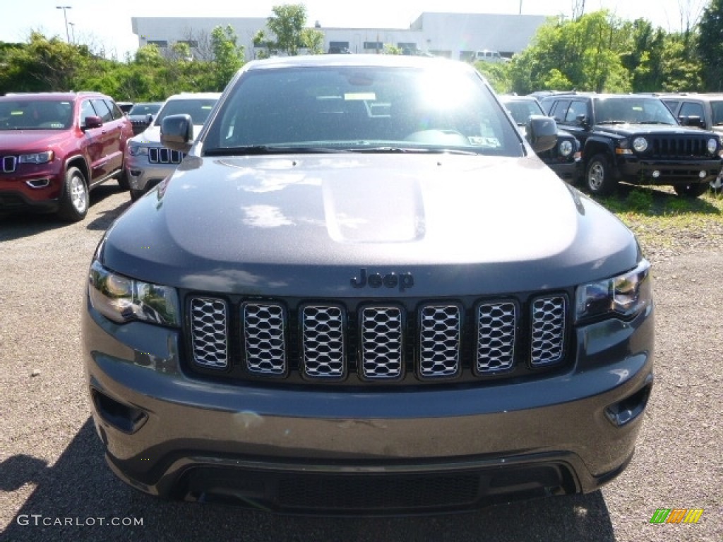 2017 Grand Cherokee Laredo 4x4 - Granite Crystal Metallic / Black photo #8