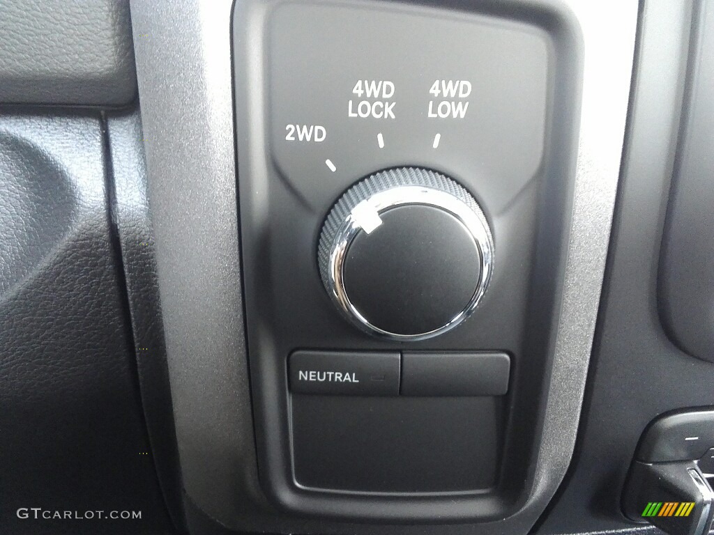 2017 Ram 5500 Tradesman Regular Cab 4x4 Chassis Controls Photo #120791589