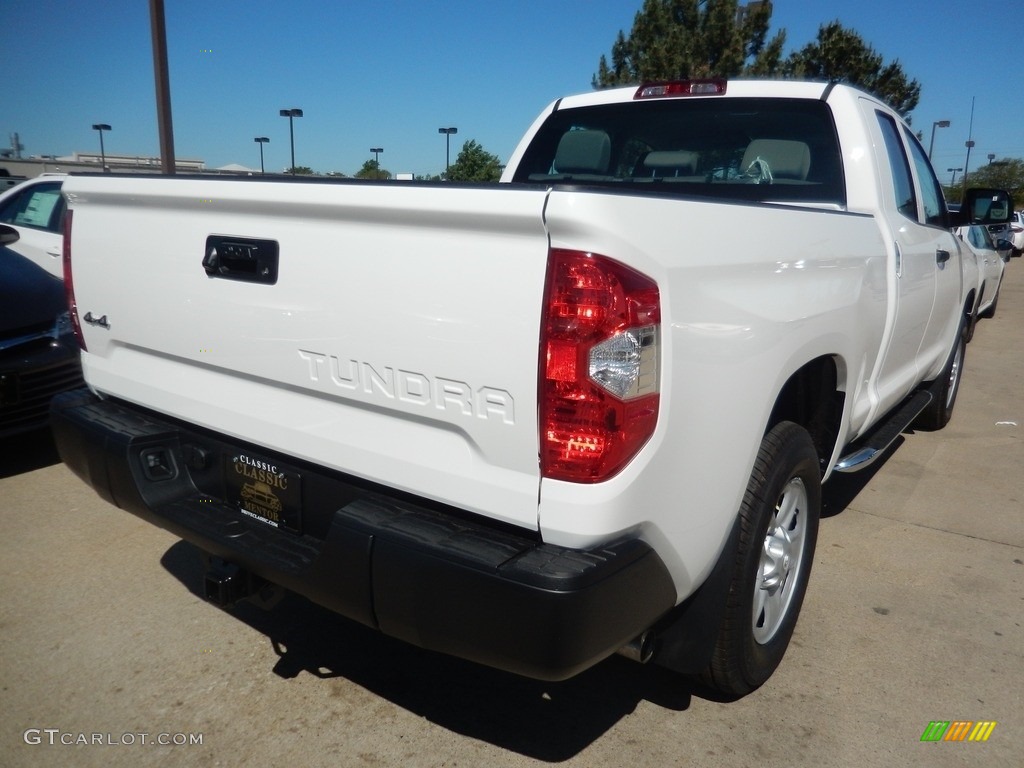 2017 Tundra SR Double Cab 4x4 - Super White / Graphite photo #2