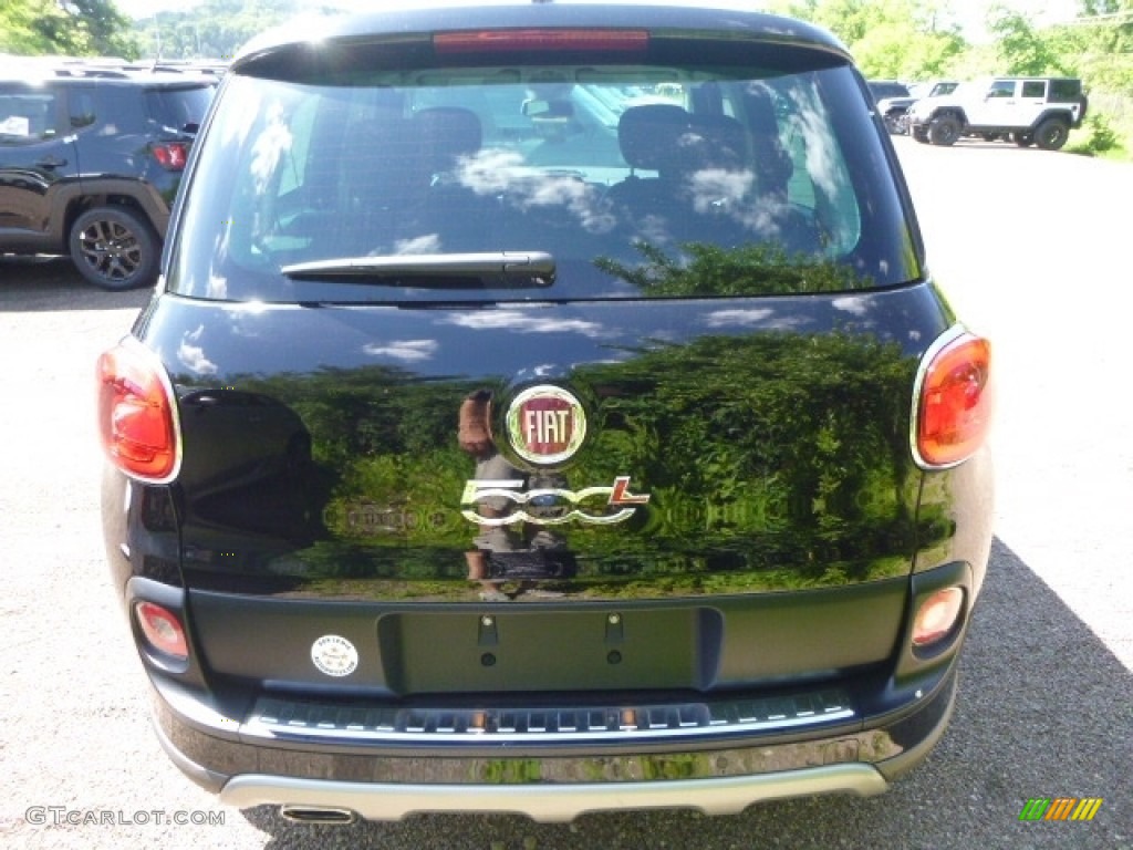 2017 500L Trekking - Nero (Black) / Nero/Grigio (Black/Gray) photo #4