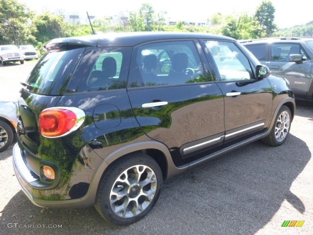 2017 500L Trekking - Nero (Black) / Nero/Grigio (Black/Gray) photo #5