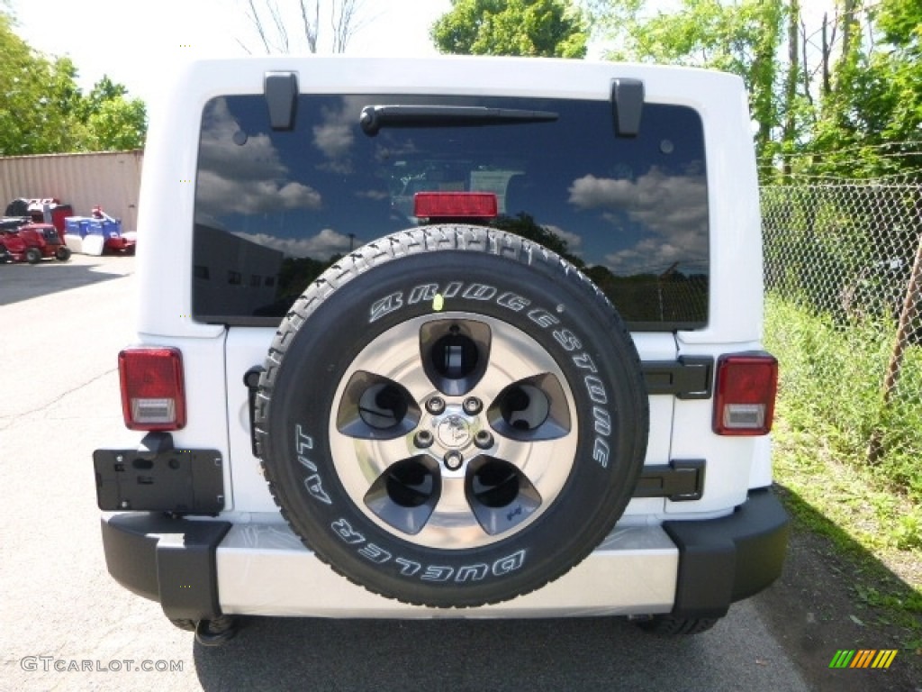 2017 Wrangler Unlimited Sahara 4x4 - Bright White / Black/Dark Saddle photo #4