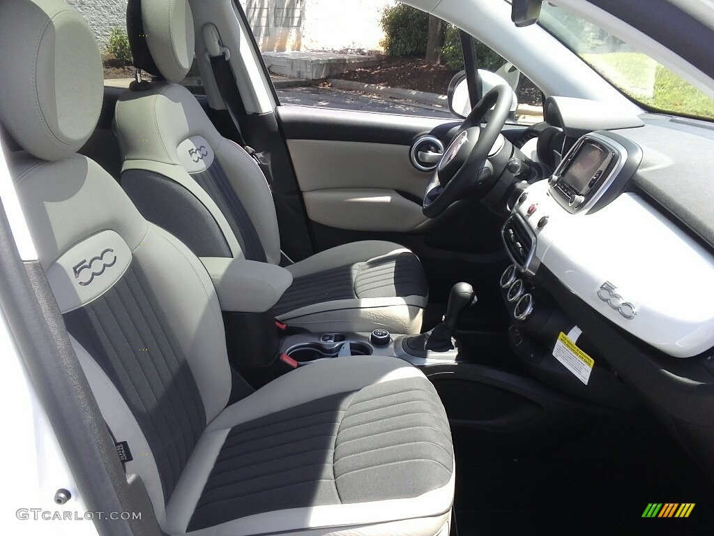 2017 Fiat 500X Lounge AWD Front Seat Photo #120813183
