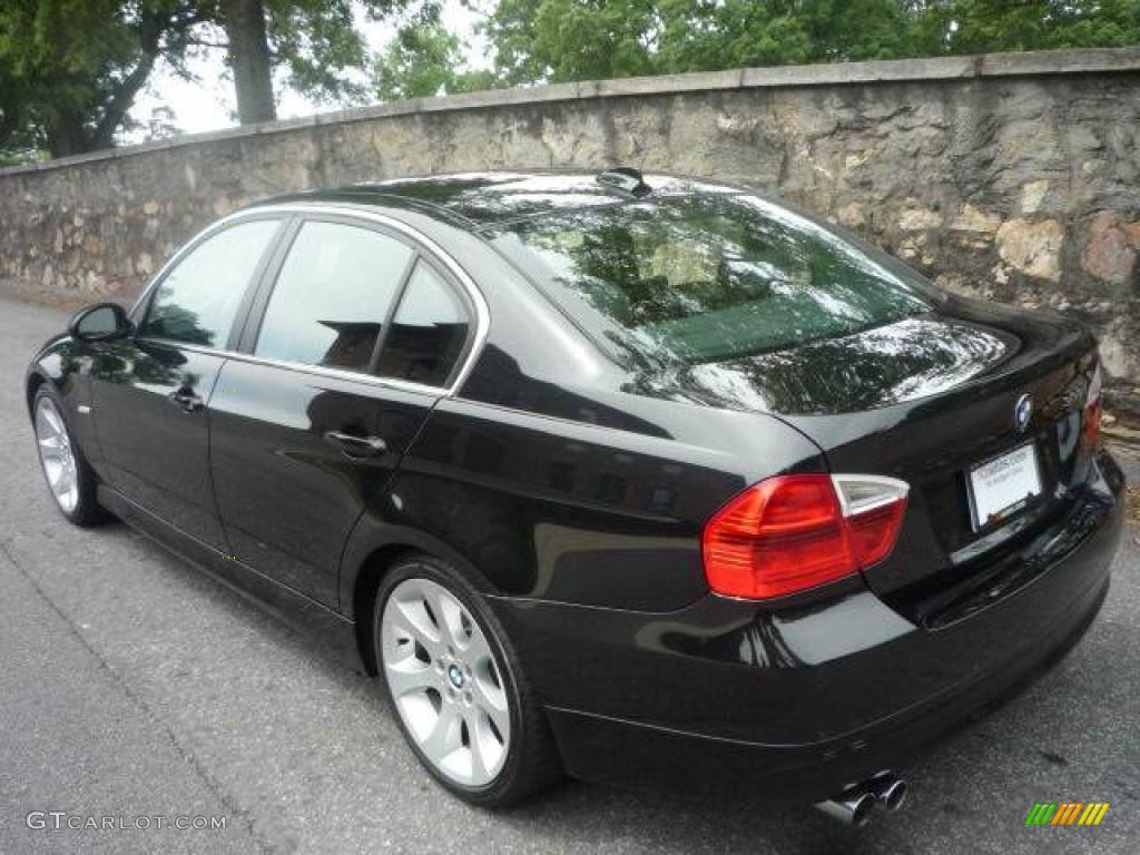 2006 3 Series 330i Sedan - Black Sapphire Metallic / Black photo #4