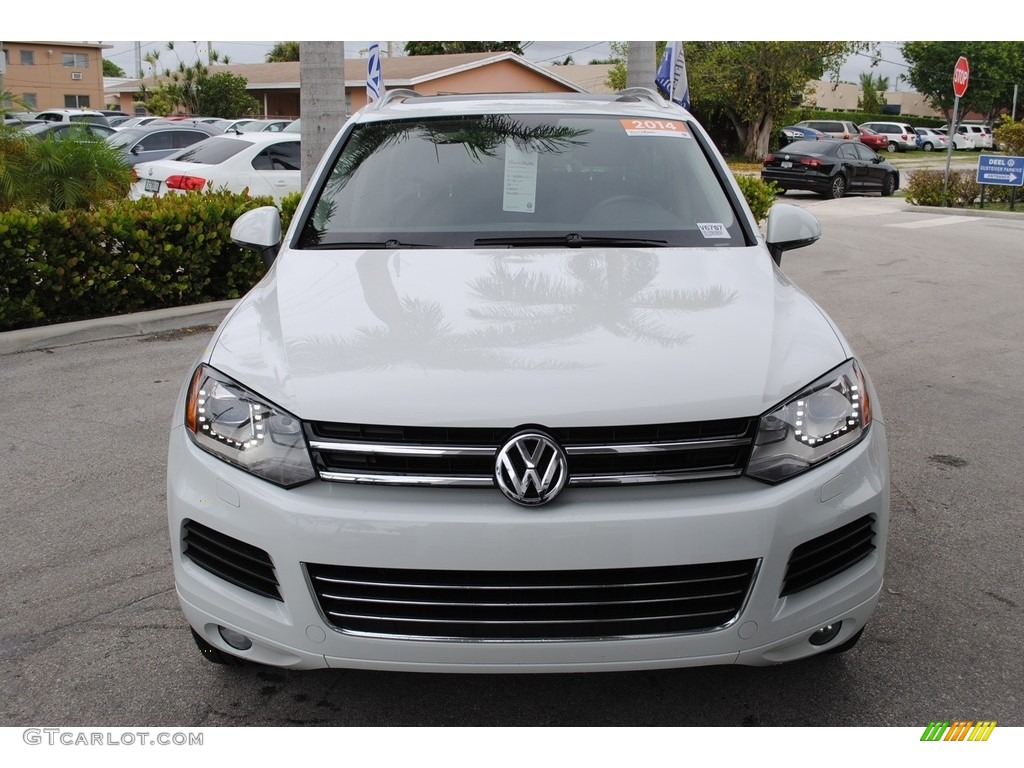 2014 Touareg V6 Lux 4Motion - Pure White / Black Anthracite photo #3