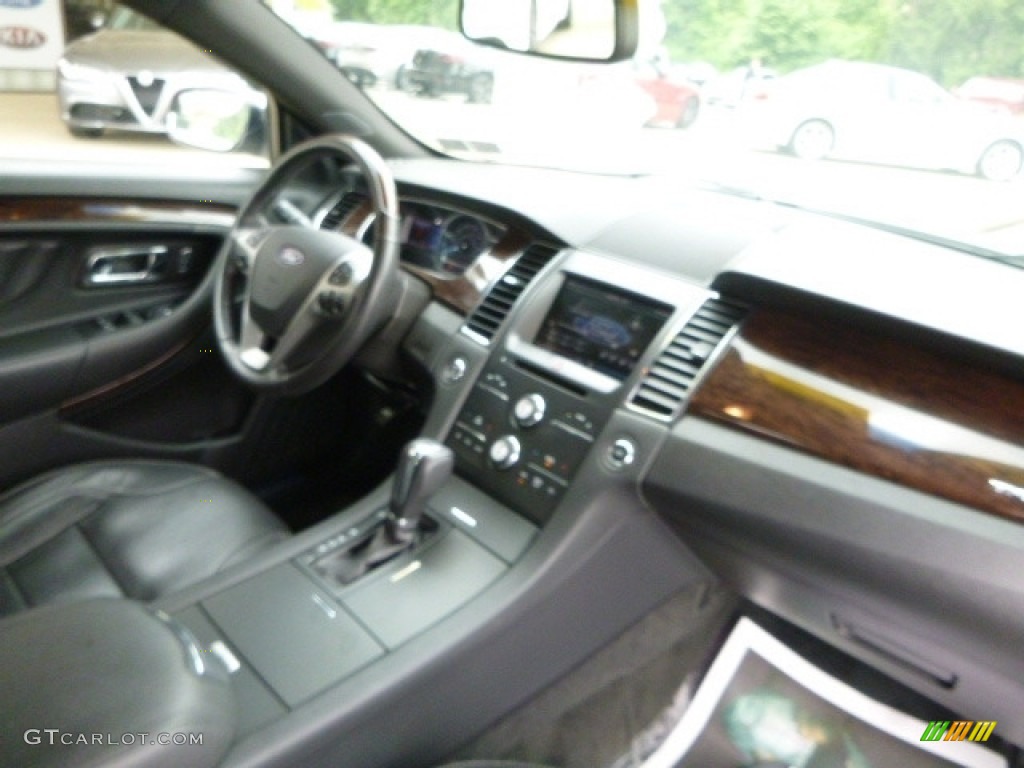 2015 Taurus Limited - Ingot Silver Metallic / Charcoal Black photo #12