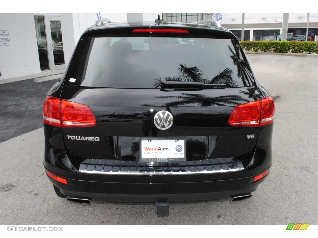 2014 Touareg V6 Lux 4Motion - Black / Saddle Brown photo #8