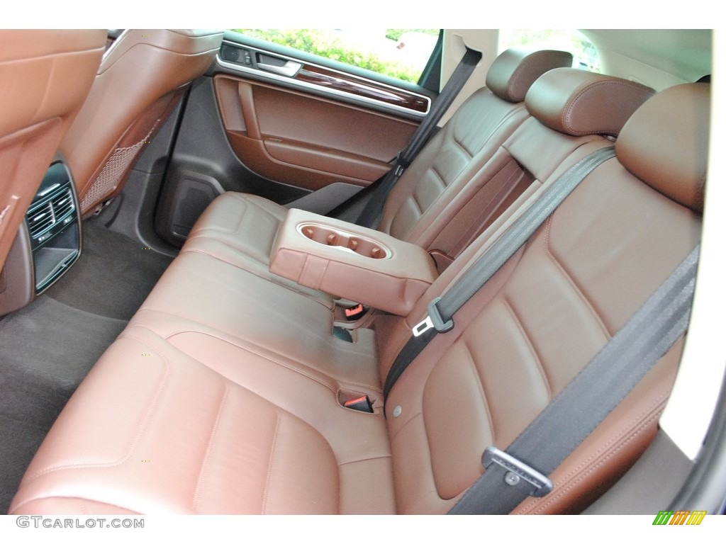 2014 Touareg V6 Lux 4Motion - Black / Saddle Brown photo #12