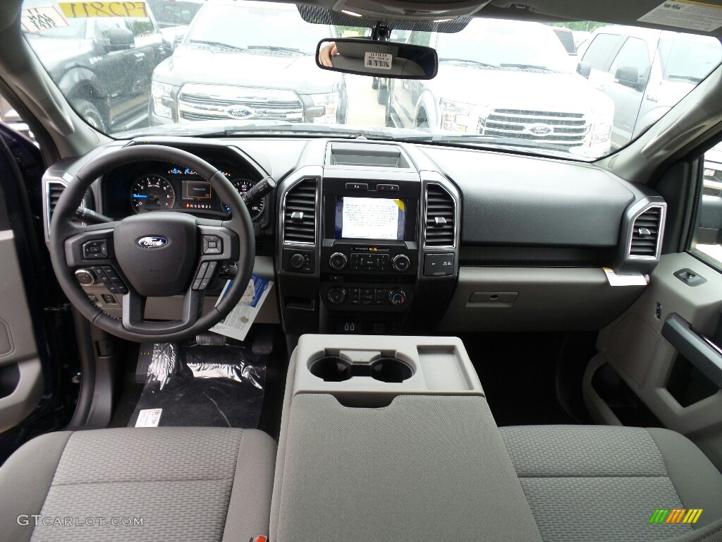 2017 F150 XLT SuperCrew 4x4 - Blue Jeans / Earth Gray photo #7