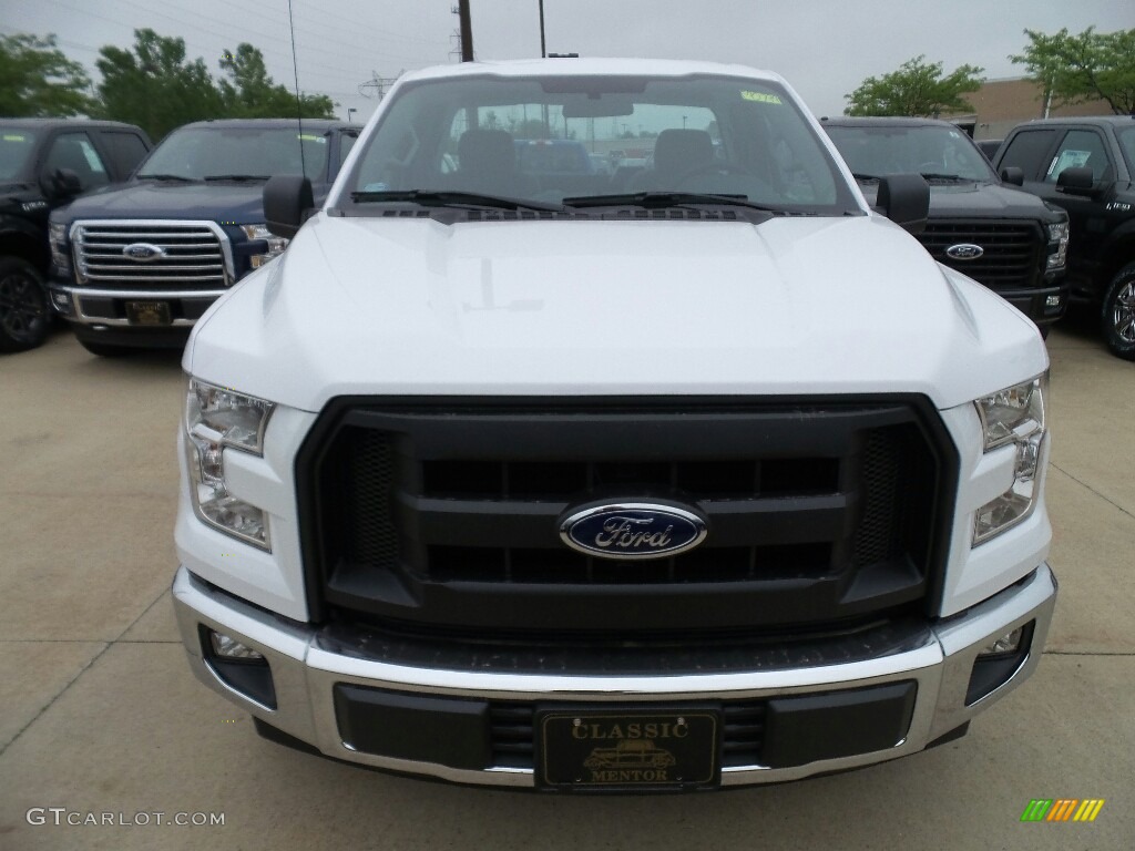 2017 F150 XL Regular Cab - Oxford White / Earth Gray photo #2