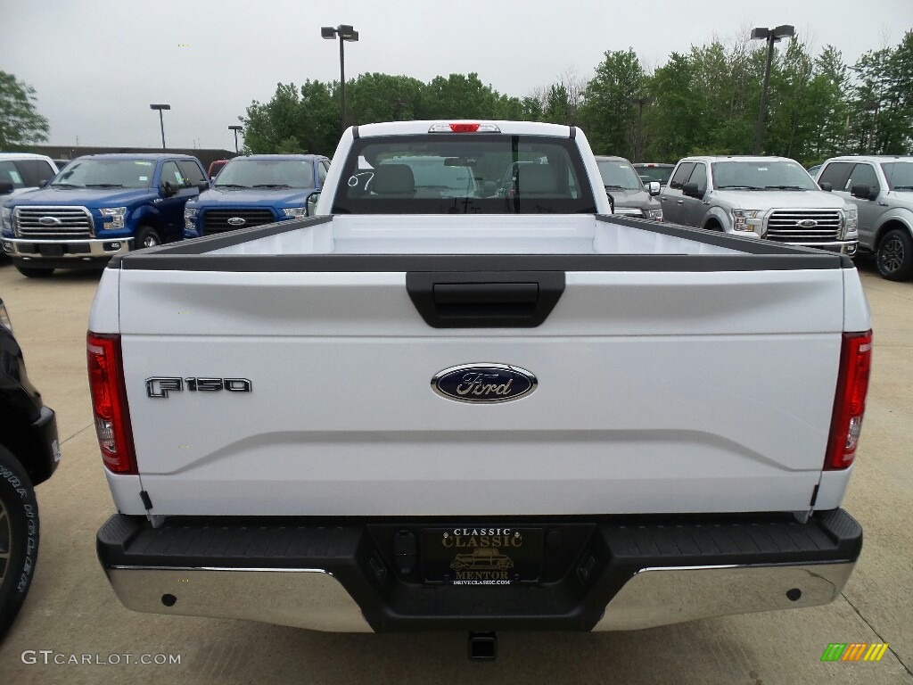 2017 F150 XL Regular Cab - Oxford White / Earth Gray photo #4