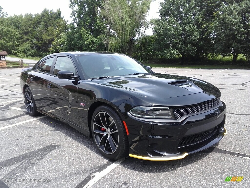 Pitch-Black 2017 Dodge Charger R/T Scat Pack Exterior Photo #120863258