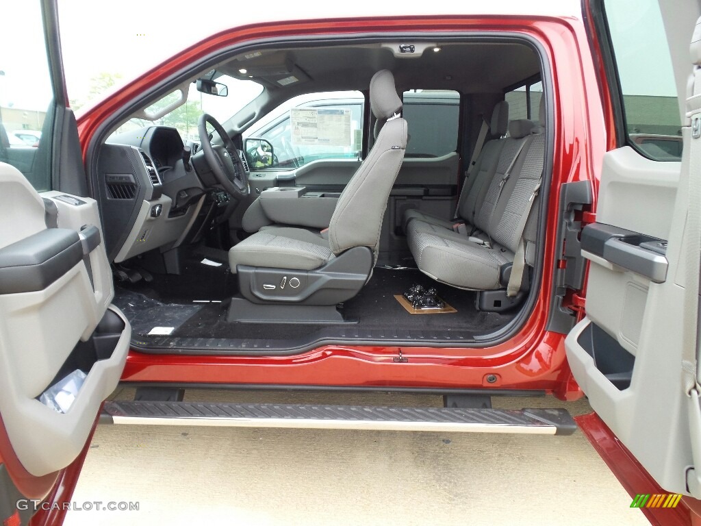 2017 F150 XLT SuperCab 4x4 - Ruby Red / Earth Gray photo #5