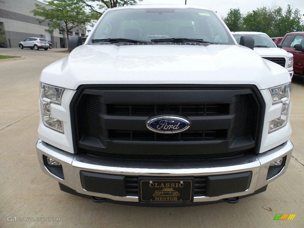 2017 F150 XL Regular Cab 4x4 - Oxford White / Earth Gray photo #2