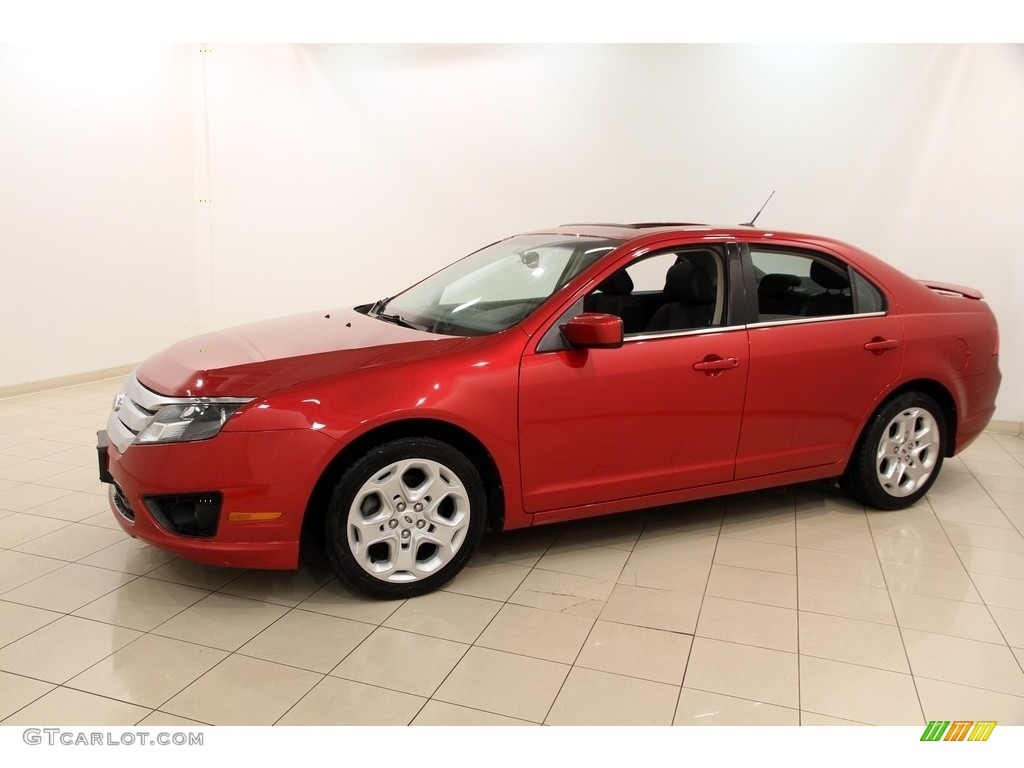 2011 Fusion SE - Red Candy Metallic / Charcoal Black photo #3
