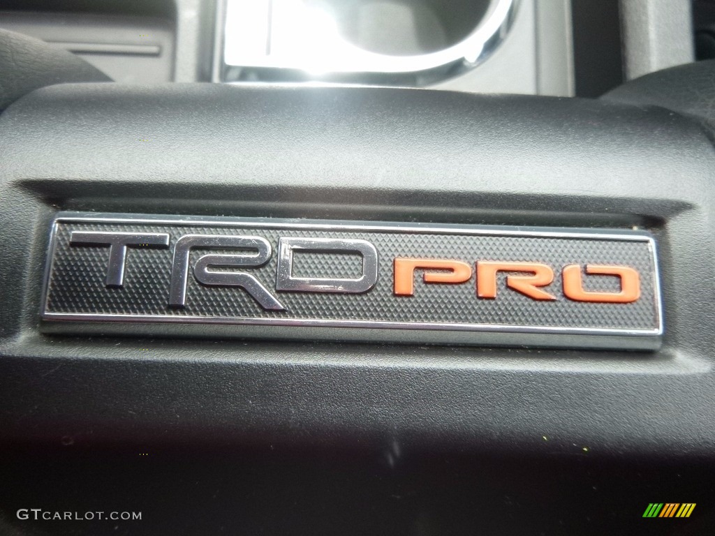 2016 Toyota Tundra TRD Pro CrewMax 4x4 Marks and Logos Photos