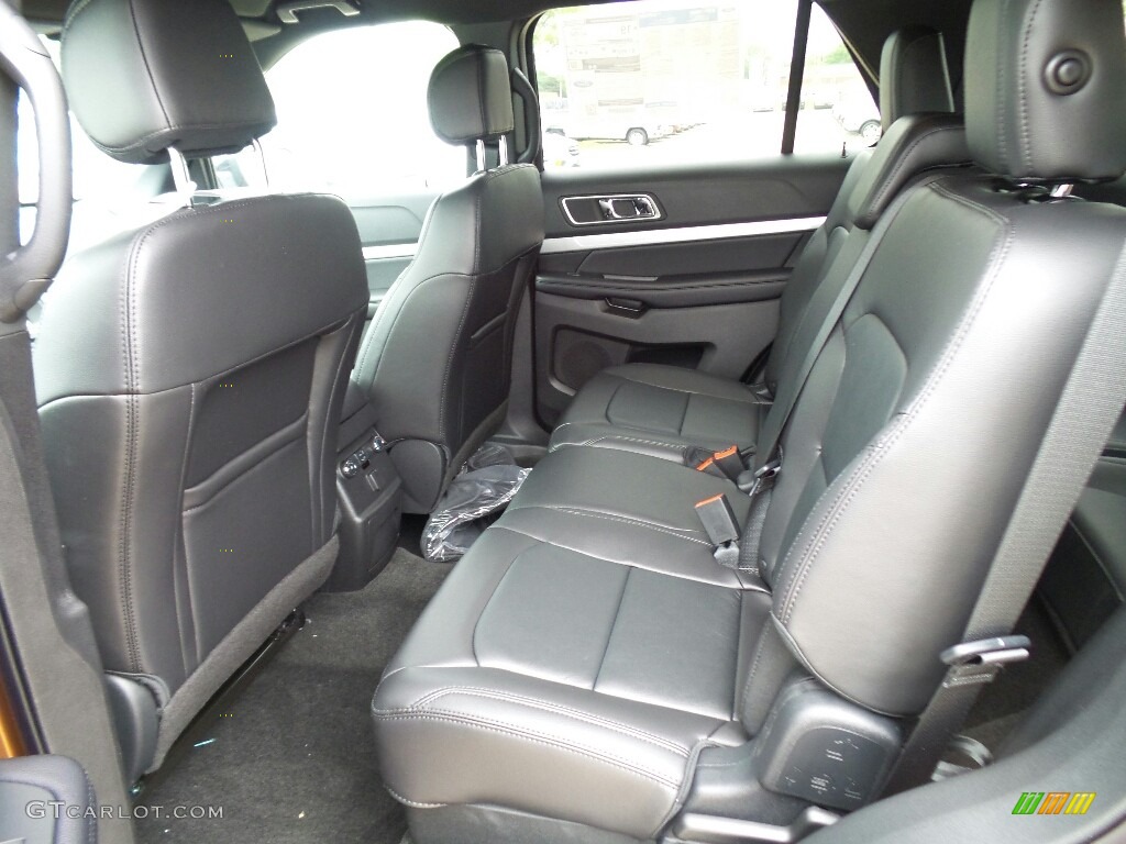 2017 Explorer XLT 4WD - Canyon Ridge / Ebony Black photo #6