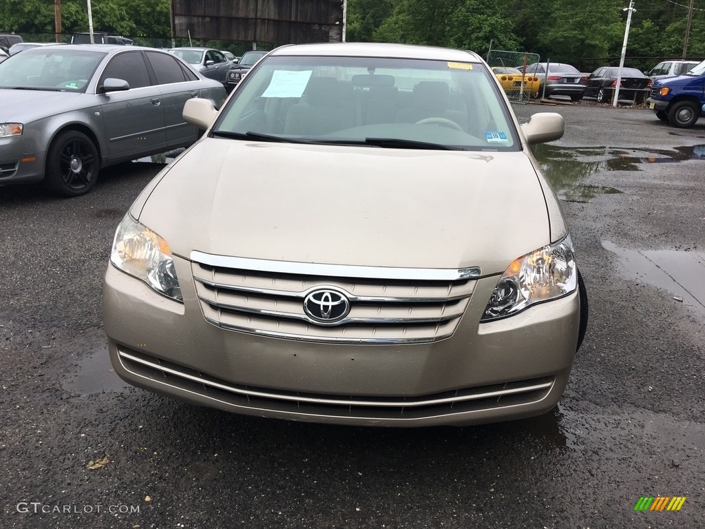 2006 Avalon XL - Desert Sand Mica / Ivory photo #8