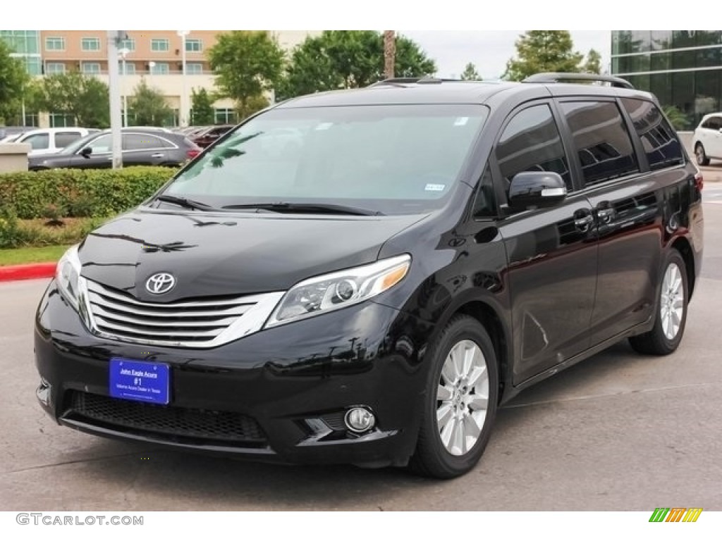 2015 Sienna XLE - Attitude Black / Ash photo #3