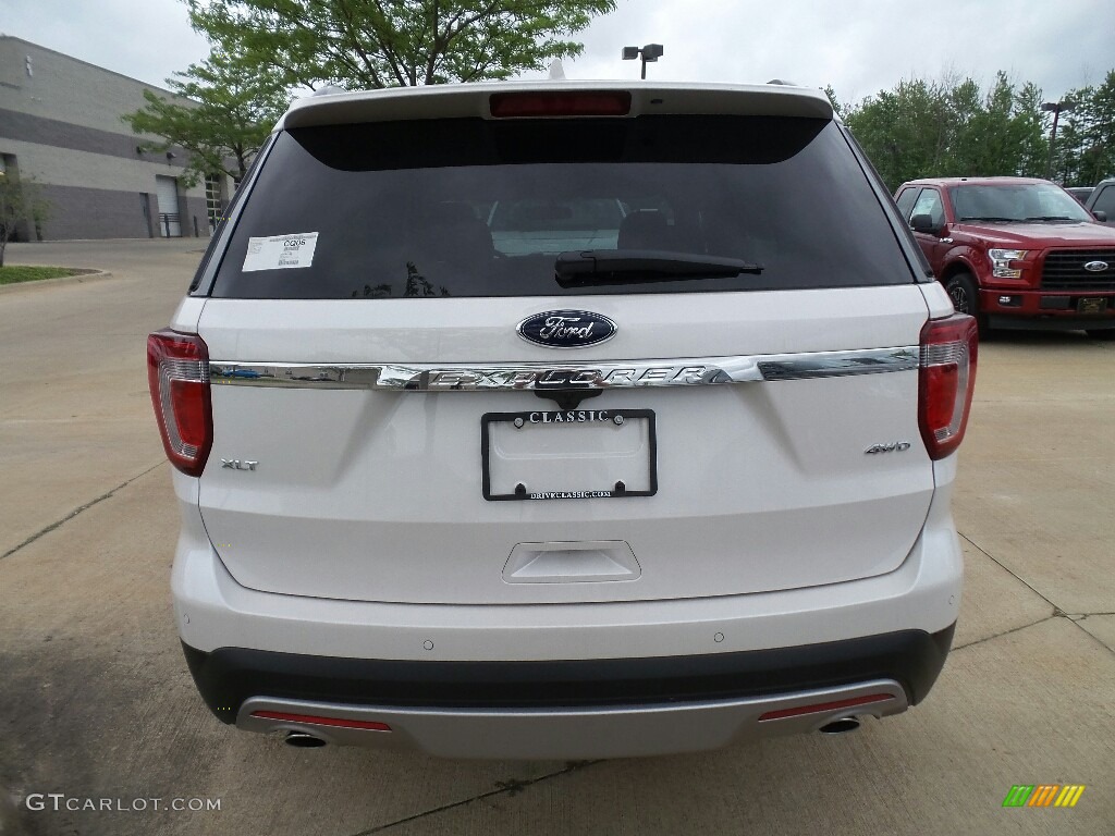 2017 Explorer XLT 4WD - White Platinum / Ebony Black photo #4