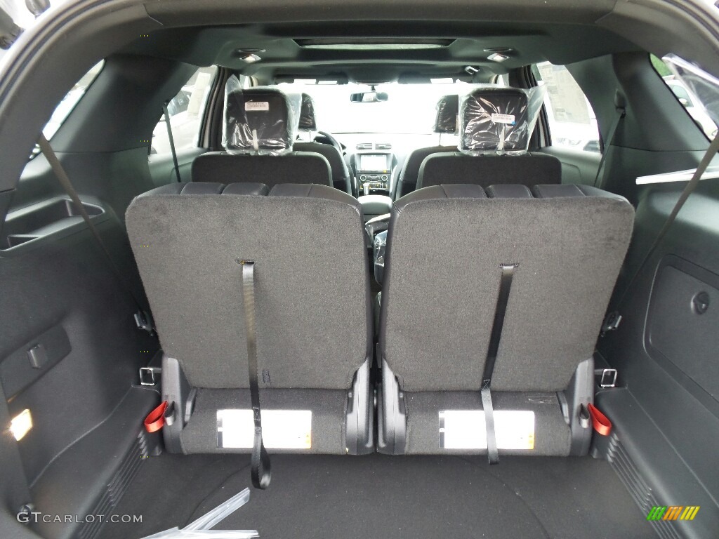 2017 Explorer XLT 4WD - Ingot Silver / Ebony Black photo #5