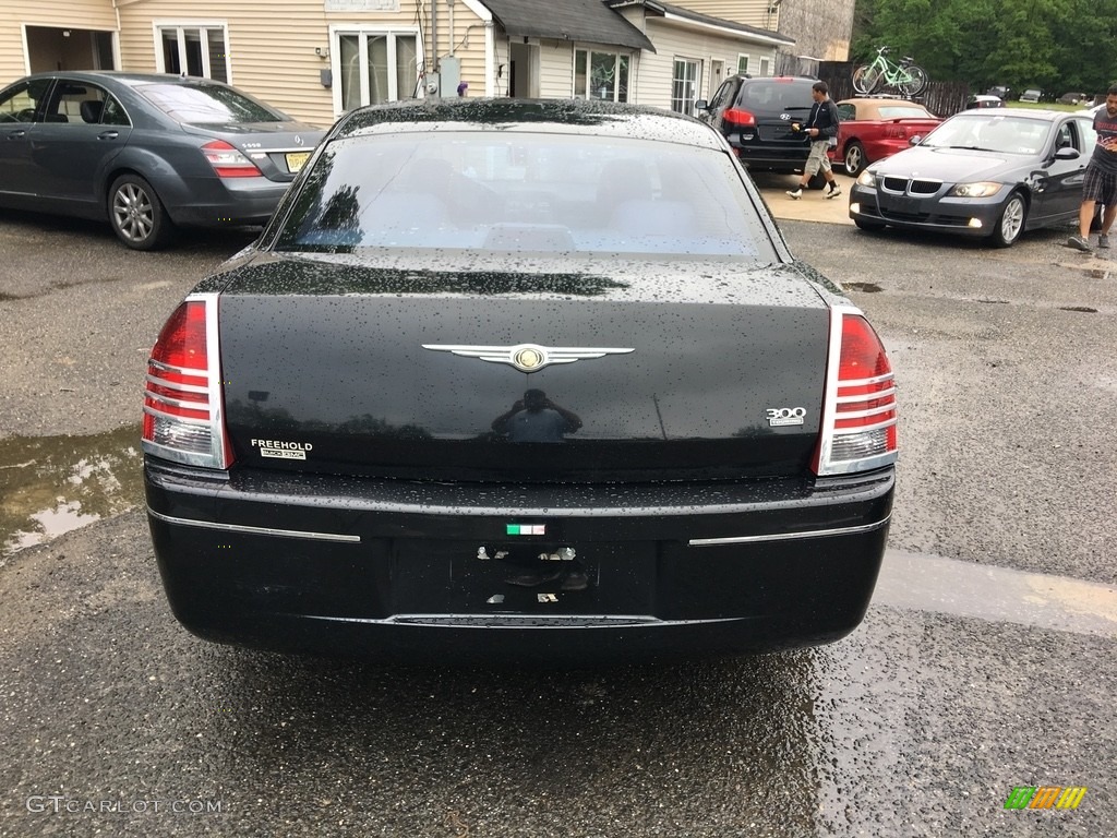 2006 300 Touring - Brilliant Black Crystal Pearl / Dark Slate Gray/Light Graystone photo #5
