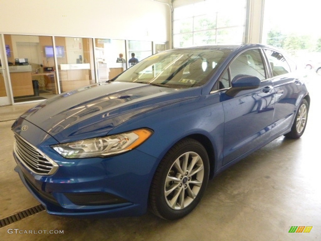 2017 Fusion SE - Lightning Blue / Ebony photo #4