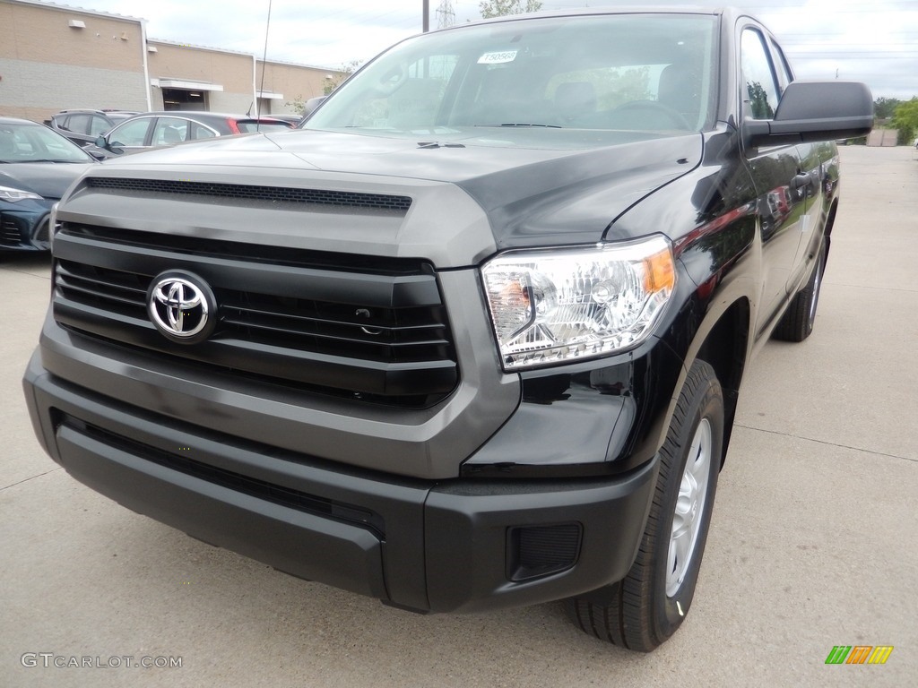 2017 Tundra SR Double Cab 4x4 - Midnight Black Metallic / Graphite photo #1