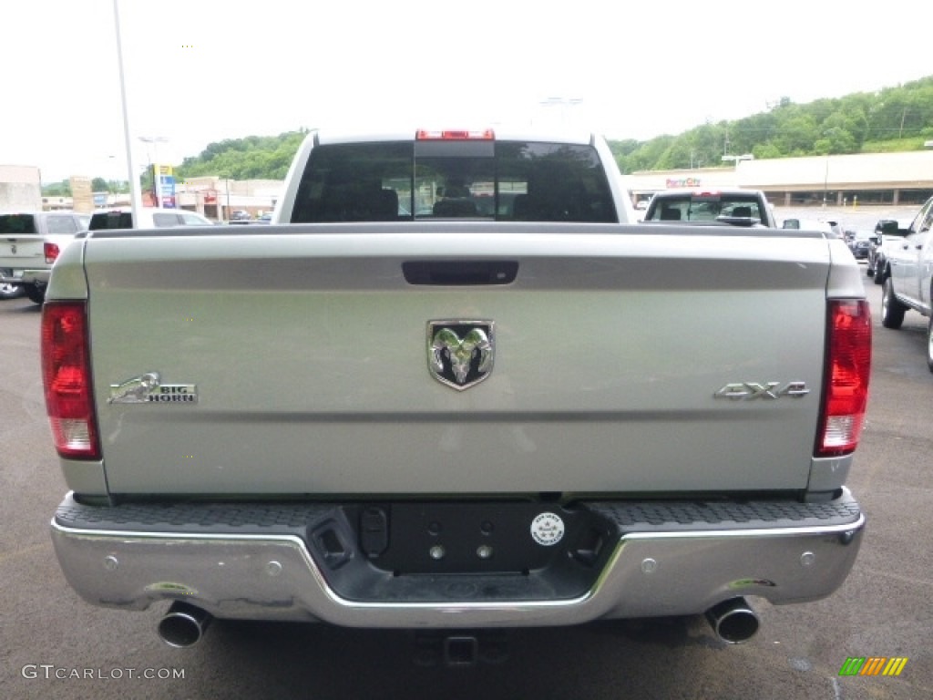 2017 1500 Big Horn Crew Cab 4x4 - Bright Silver Metallic / Black/Diesel Gray photo #4