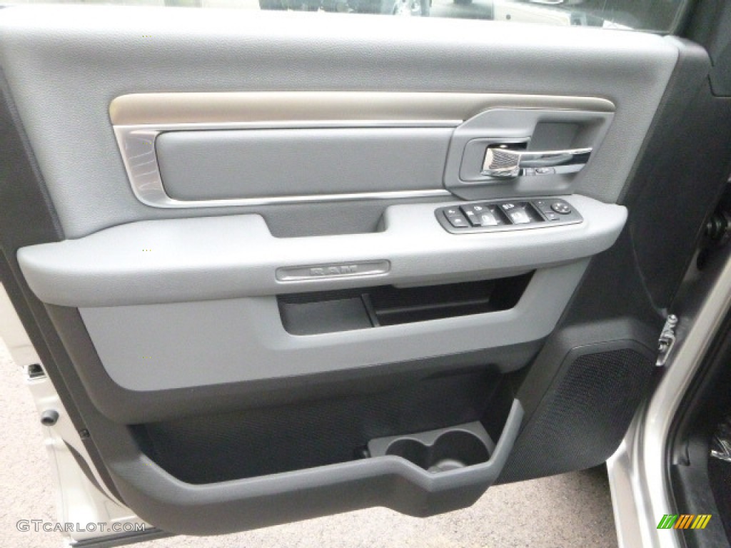 2017 1500 Big Horn Crew Cab 4x4 - Bright Silver Metallic / Black/Diesel Gray photo #14