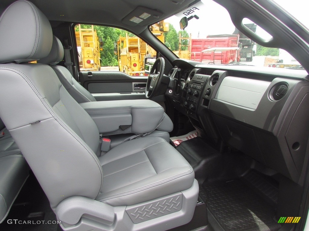 2011 F150 XL SuperCab - Oxford White / Steel Gray photo #22