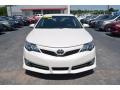 Super White - Camry SE Photo No. 7