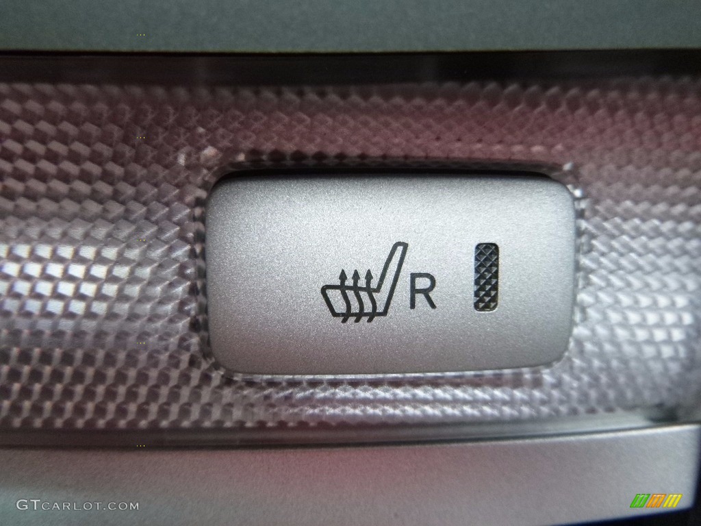 2005 Solara SLE V6 Convertible - Absolutely Red / Dark Stone photo #24