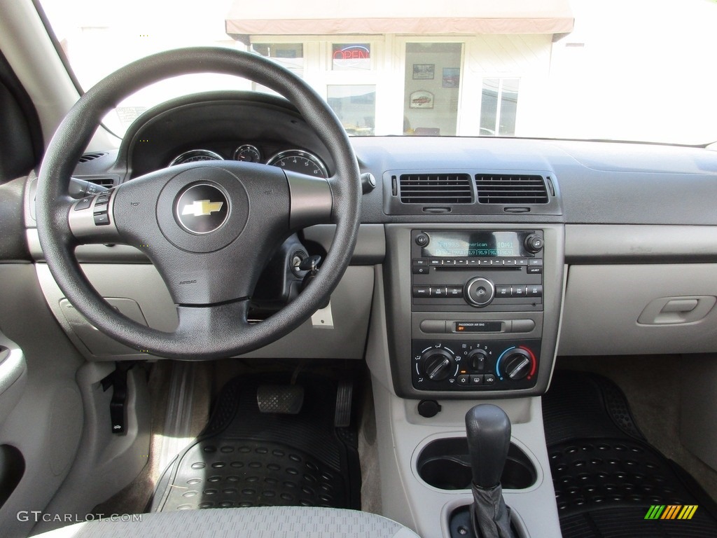 2009 Cobalt LT Sedan - Silver Moss Metallic / Gray photo #9