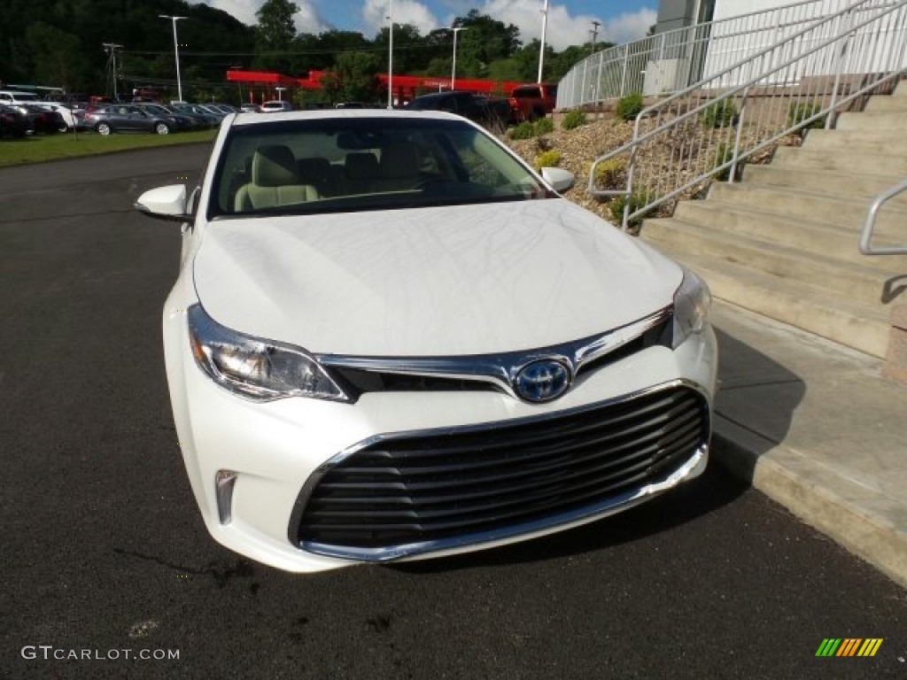 2017 Avalon Hybrid XLE Premium - Blizzard Pearl White / Almond photo #4