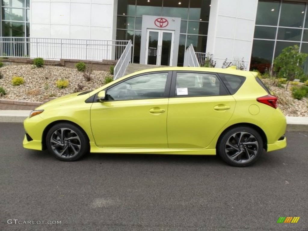 2017 Corolla iM  - Spring Green Metallic / Black photo #6