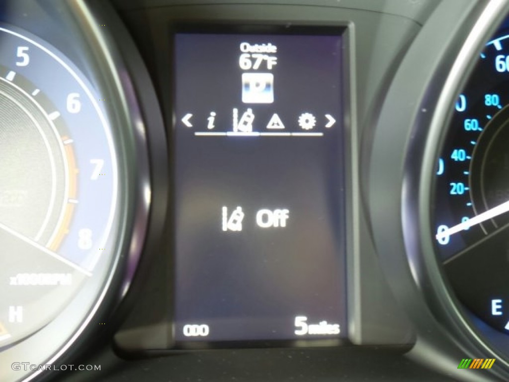 2017 Corolla iM  - Spring Green Metallic / Black photo #18