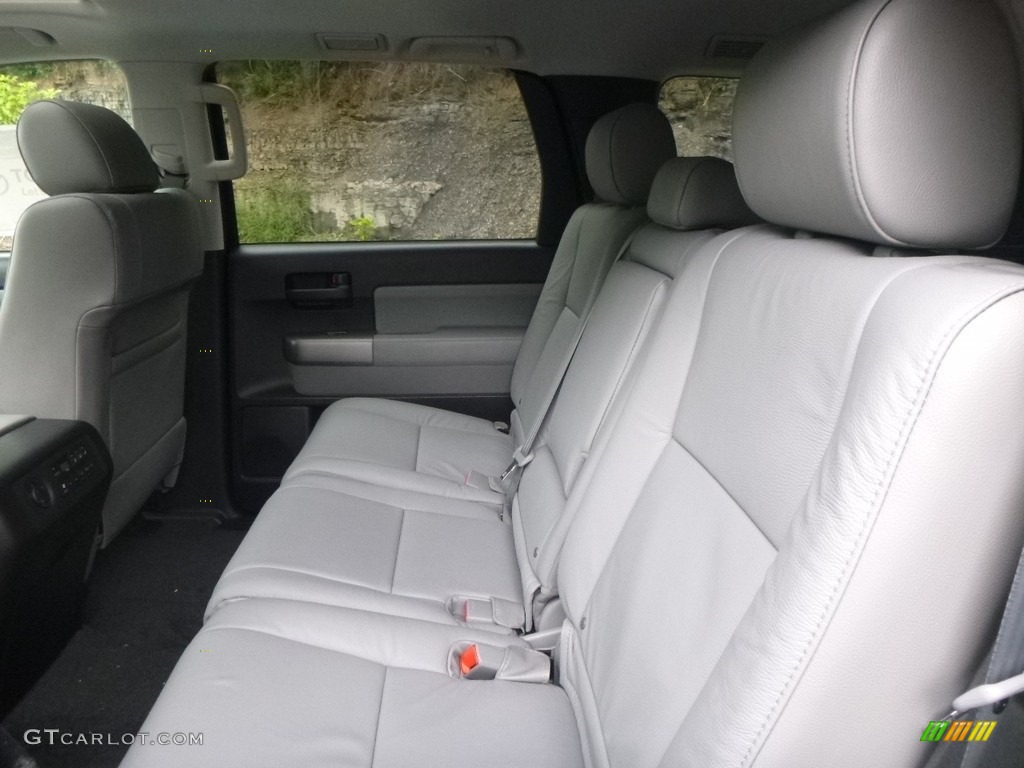 2017 Toyota Sequoia SR5 4x4 Rear Seat Photo #120904127