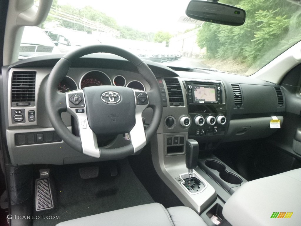 Graphite Interior 2017 Toyota Sequoia SR5 4x4 Photo #120904154
