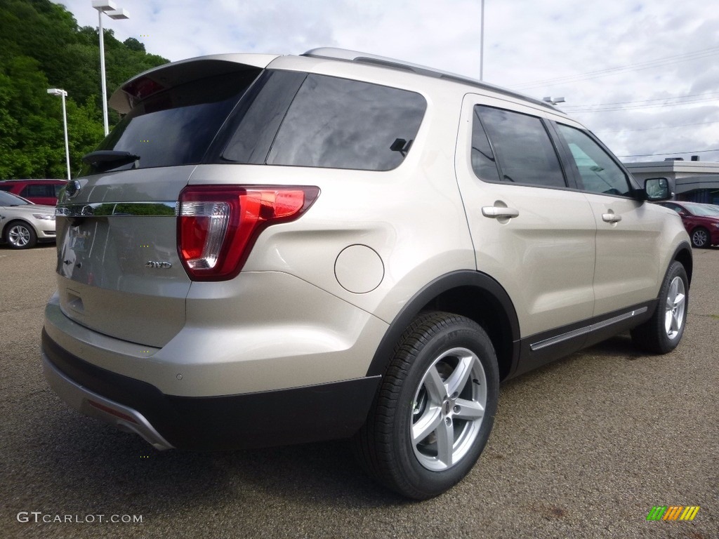 2017 Explorer XLT 4WD - White Gold / Ebony Black photo #2