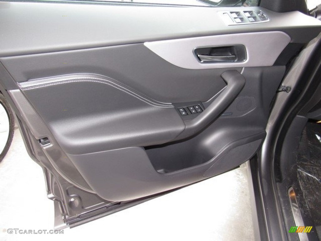 2018 Jaguar F-PACE 35t AWD R-Sport Door Panel Photos