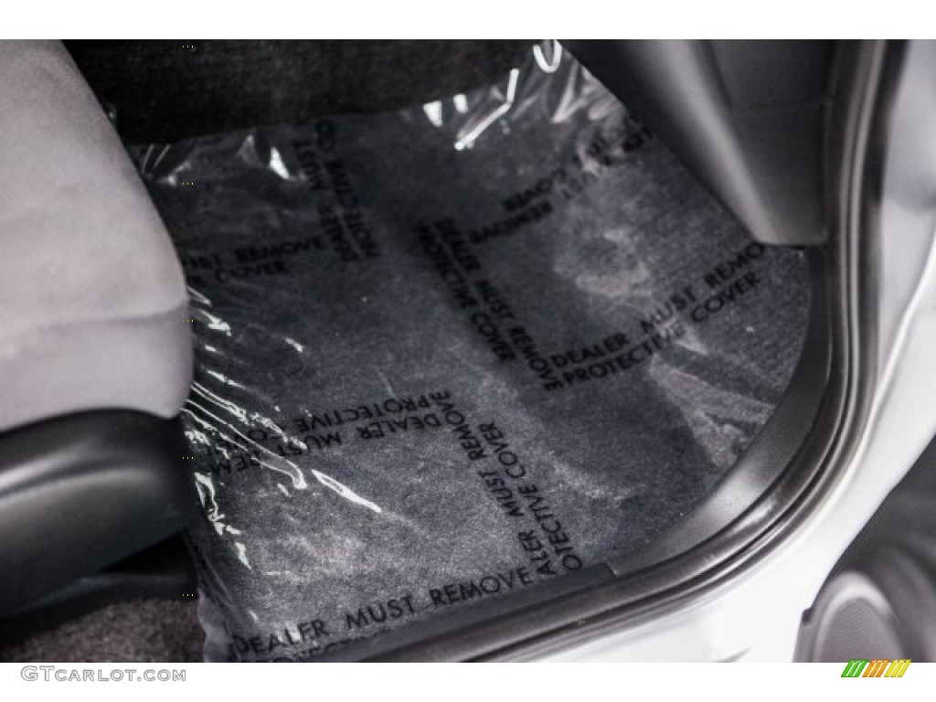 2013 Fit  - Alabaster Silver Metallic / Gray photo #25