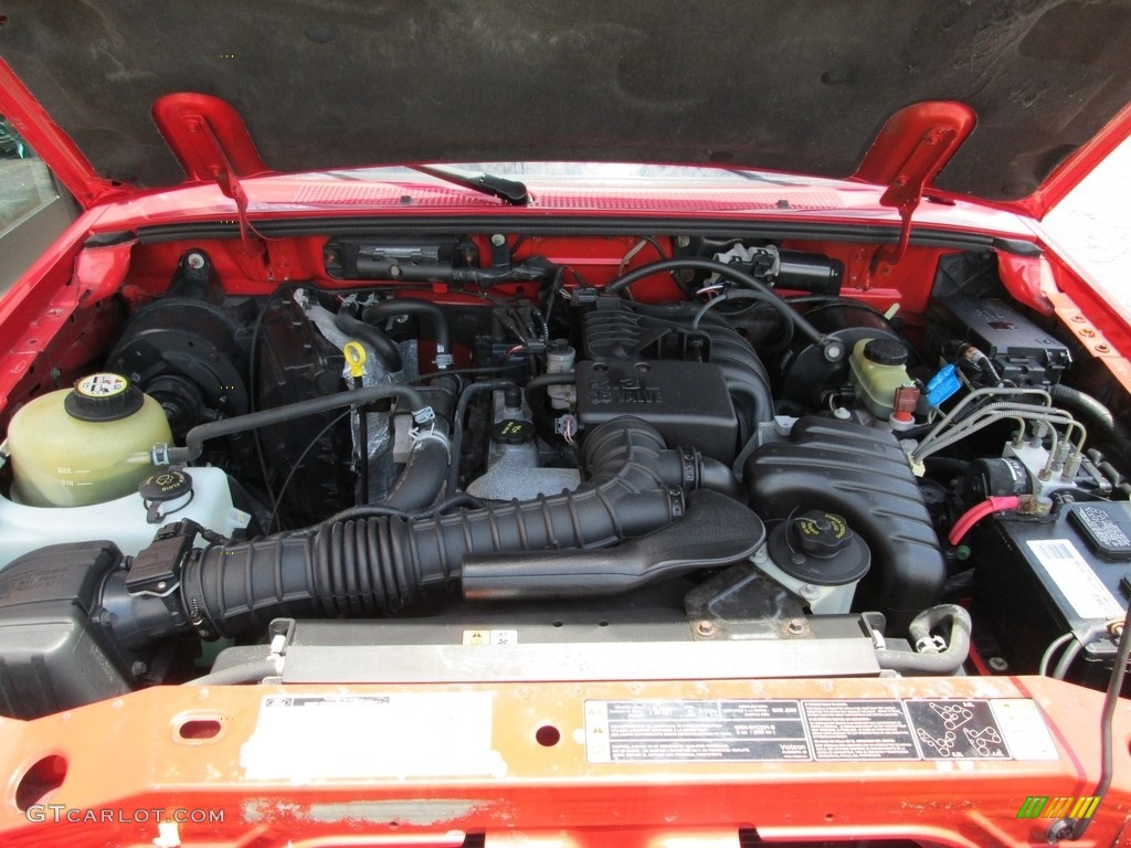 2002 Ranger XL Regular Cab - Bright Red / Medium Prairie Tan photo #16