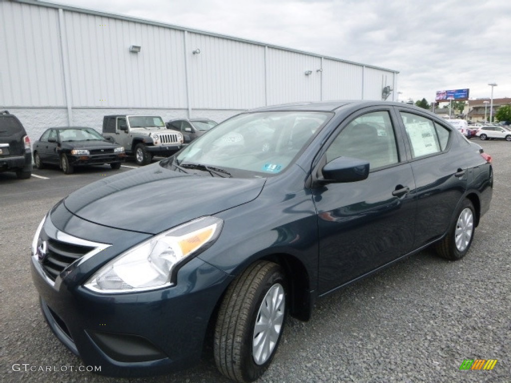 2017 Versa S - Graphite Blue / Charcoal photo #10
