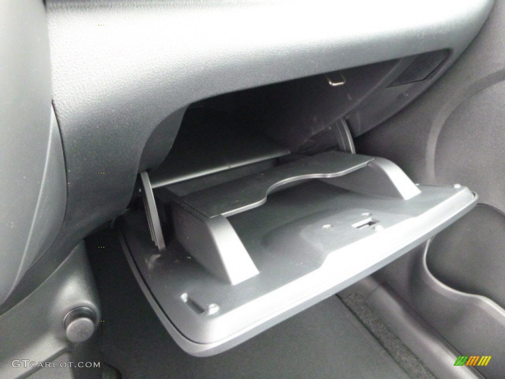 2017 Versa S - Graphite Blue / Charcoal photo #17
