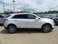 2017 Crystal White Tricoat Cadillac XT5 Luxury  photo #2