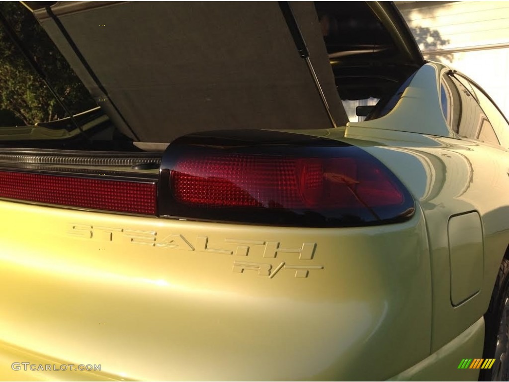 1994 Stealth R/T Turbo - Champagne Yellow Pearl Metallic / Beige photo #11