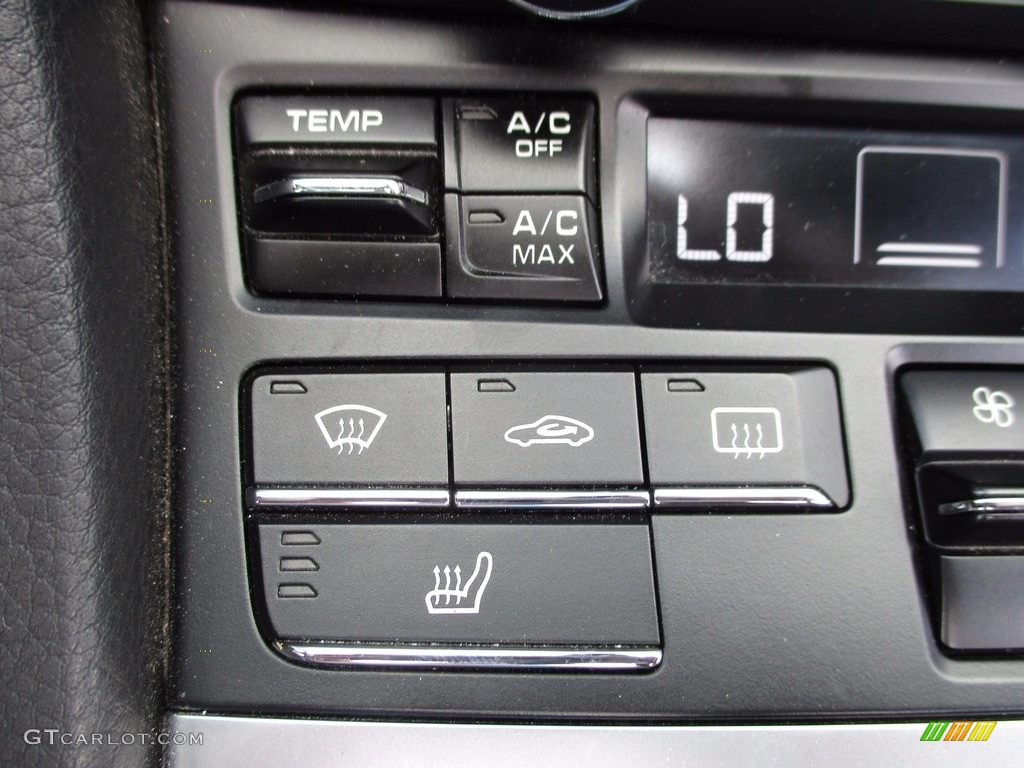 2015 Porsche Boxster S Controls Photos